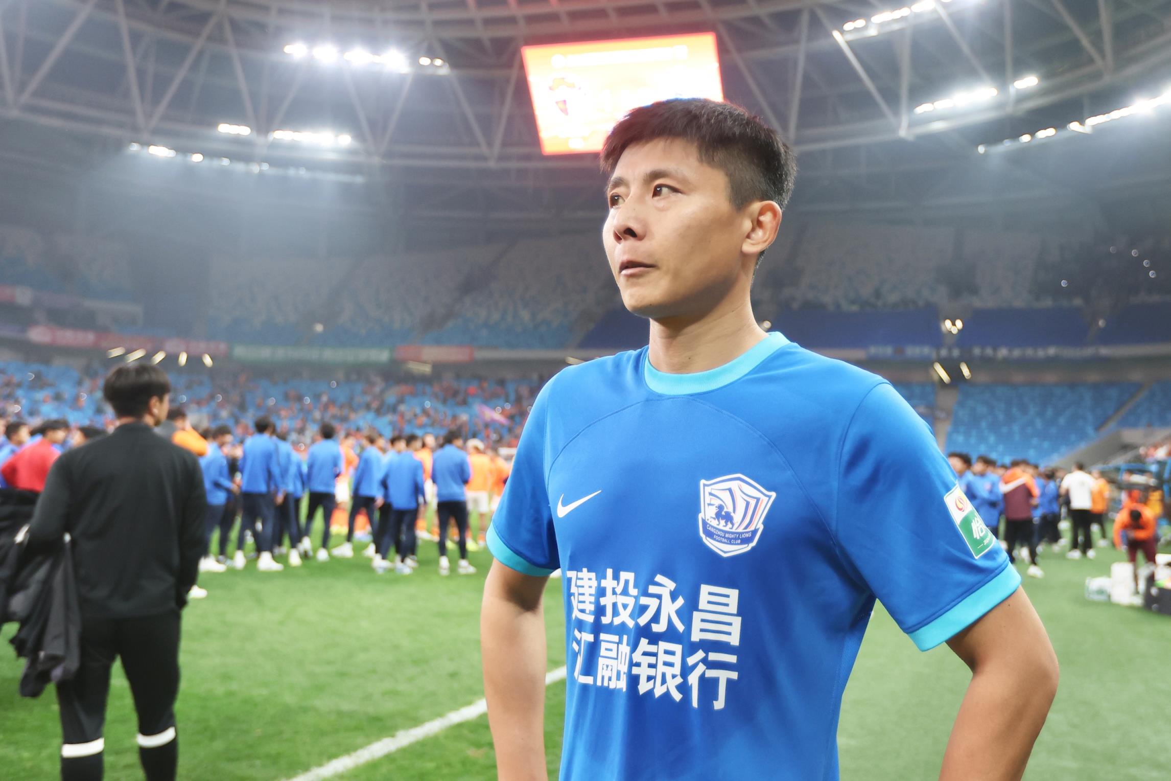 今天第5個(gè)！鄭凱木質(zhì)疑滄州：連續(xù)四年欠球員工資，還能過(guò)準(zhǔn)入？